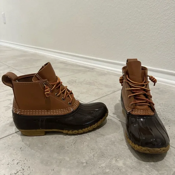 Bean boots size 6M - Picture 2 of 6